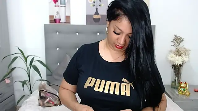 titsbiglovers online show from 27, 2, 2025