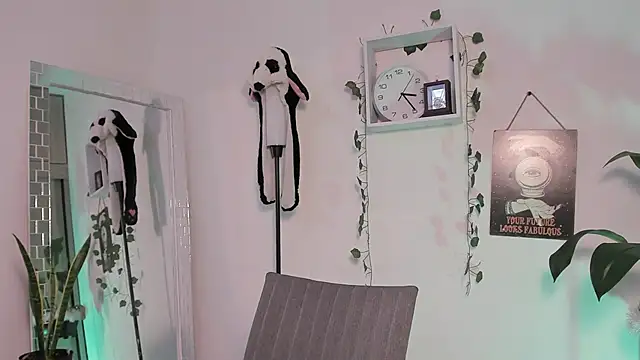 Emperatriiz online show from 4, 2, 2025