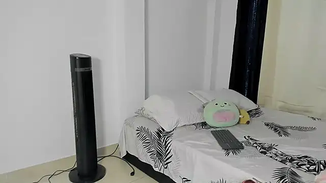 Snapshot of Emperatriiz chatting on 28, 2, 2026 Emperatriiz online show from 28, 2, 2026