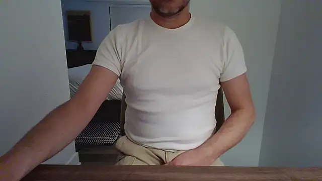 Snapshot of TheBongoBong chatting on 23, 2, 2025 TheBongoBong online show from 23, 2, 2025