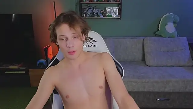 Snapshot of TeddyLiLboy chatting on 17, 10, 2025 TeddyLiLboy online show from 17, 10, 2025