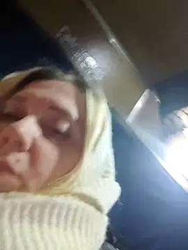 Snapshot of LeraSweet chatting on 17, 12, 2025 LeraSweet online show from 17, 12, 2025