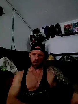 Snapshot of eltoulou chatting on 20, 1, 2025 eltoulou online show from 20, 1, 2025