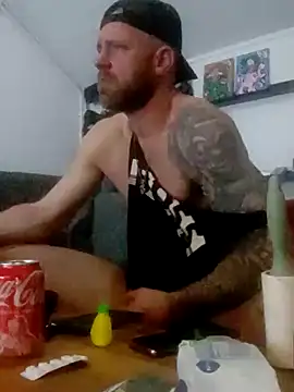 Snapshot of eltoulou chatting on 24, 1, 2025 eltoulou online show from 24, 1, 2025