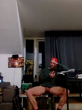 Snapshot of eltoulou chatting on 17, 2, 2025 eltoulou online show from 17, 2, 2025