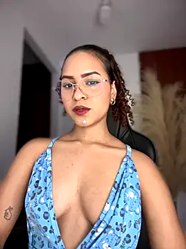 gretta kler1 online show from 3, 11, 2025