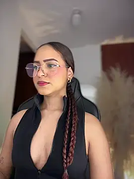 Snapshot of gretta_kler1 chatting on 23, 6, 2026 gretta kler1 online show from 23, 6, 2026
