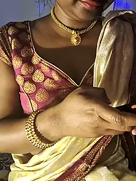 FANTASY QUEEN 07 online show from 7, 3, 2025