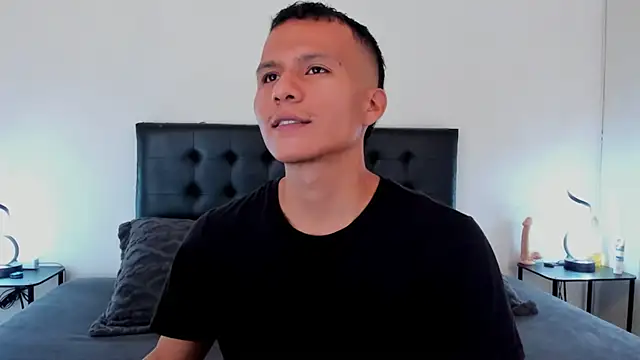 Snapshot of jaylen_and_duke chatting on 14, 2, 2025 jaylen and duke online show from 14, 2, 2025