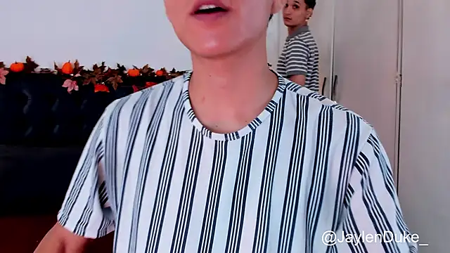 Snapshot of jaylen_and_duke chatting on 22, 10, 2025 jaylen and duke online show from 22, 10, 2025