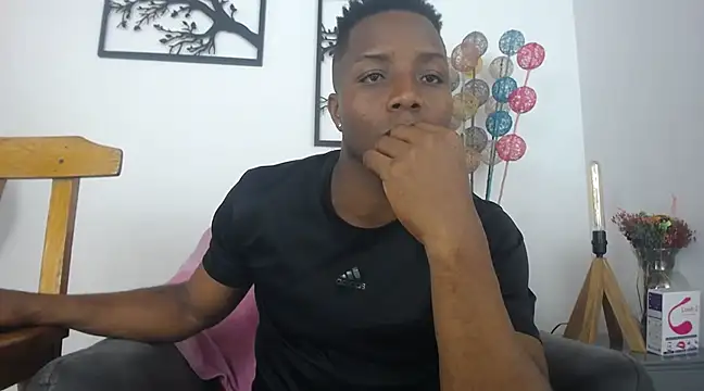 bigcock latin1 online show from 25, 2, 2025