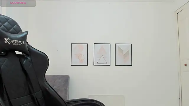 natalia curvy1 online show from 26, 3, 2026