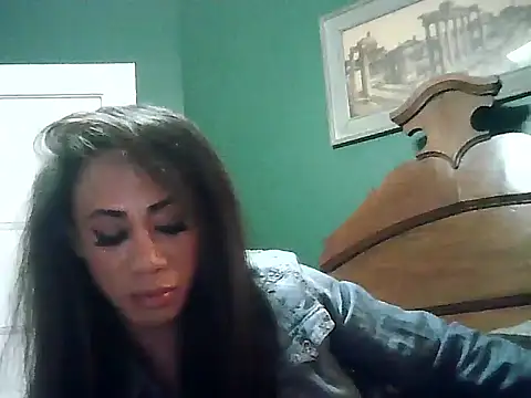 Snapshot of CaramelDipper chatting on 16, 12, 2024 CaramelDipper online show from 16, 12, 2024