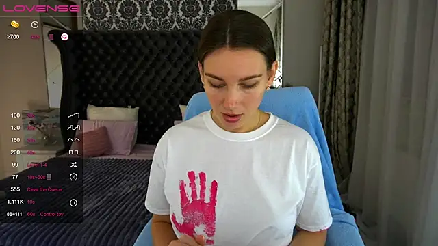 JasminJames online show from 6, 12, 2024