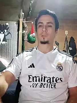 Snapshot of Rejy1992 chatting on 18, 12, 2024 Rejy1992 online show from 18, 12, 2024