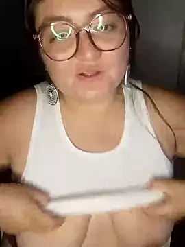 Snapshot of ChristalMal chatting on 5, 3, 2025 ChristalMal online show from 5, 3, 2025