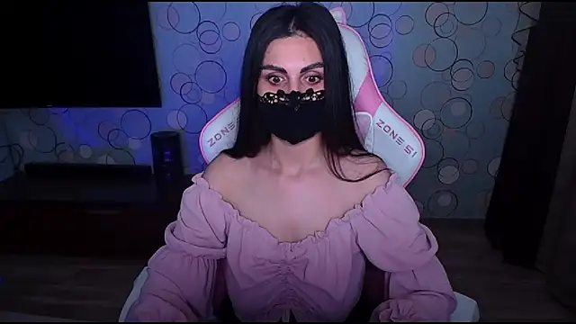   Yasmina   online show from 4, 7, 2026
