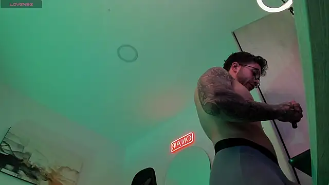 LucianSinclair online show from 22, 2, 2025