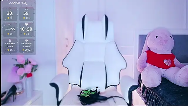 PimChanOK online show from 22, 9, 2025