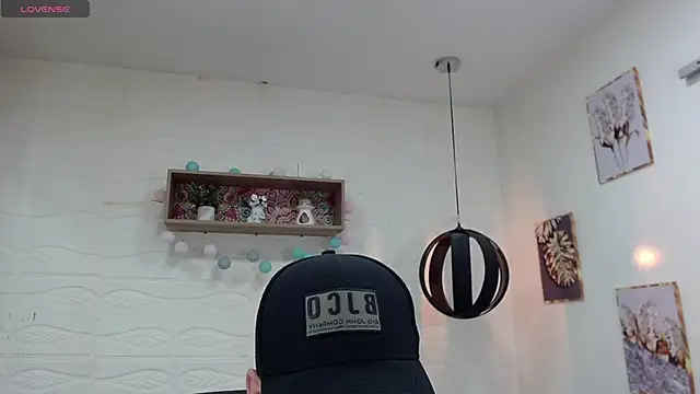 Snapshot of DmitriSanders chatting on 7, 2, 2025 DmitriSanders online show from 7, 2, 2025