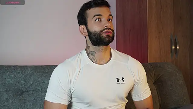 Snapshot of MarkHazze chatting on 31, 10, 2025 MarkHazze online show from 31, 10, 2025