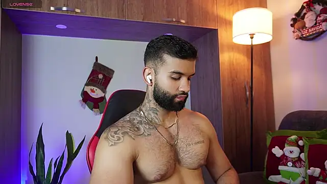 Snapshot of MarkHazze chatting on 28, 11, 2025 MarkHazze online show from 28, 11, 2025