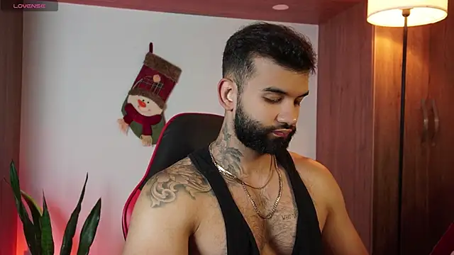 Snapshot of MarkHazze chatting on 2, 12, 2025 MarkHazze online show from 2, 12, 2025