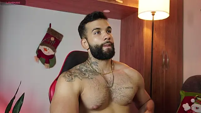 Snapshot of MarkHazze chatting on 5, 12, 2025 MarkHazze online show from 5, 12, 2025