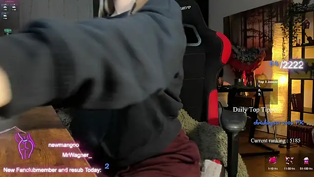 Lisaonthemoon online show from 4, 1, 2025