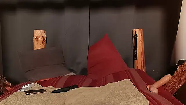 Snapshot of Erika__Dan chatting on 20, 12, 2025 Erika Dan online show from 20, 12, 2025