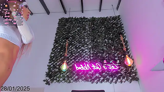 Snapshot of Brianna_Stars chatting on 28, 1, 2025 Brianna Stars online show from 28, 1, 2025