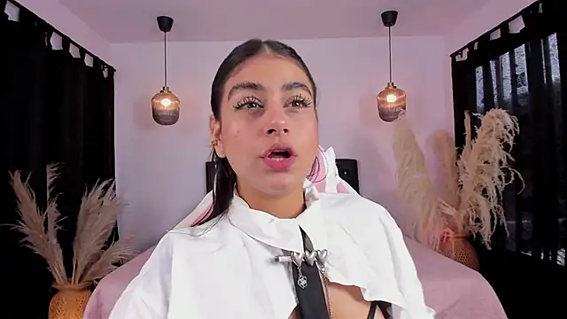 GabyRhodes online show from 8, 3, 2025