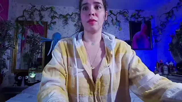 Elizabeth77  online show from 18, 3, 2025