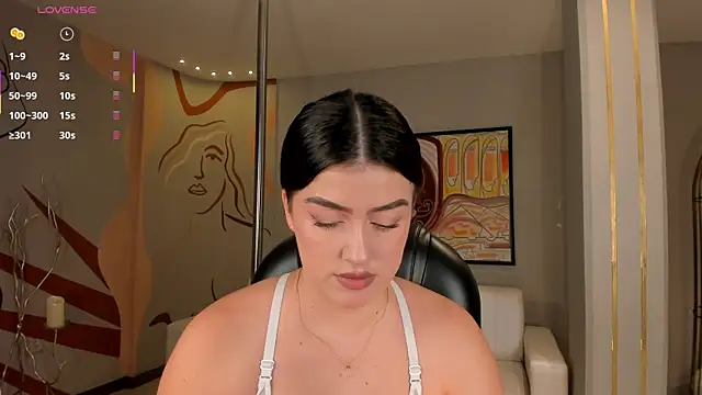 Snapshot of PaulinaSantos_ chatting on 9, 7, 2026 PaulinaSantos online show from 9, 7, 2026