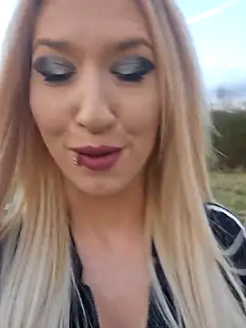 Julia-Sugar online show from 22, 3, 2025