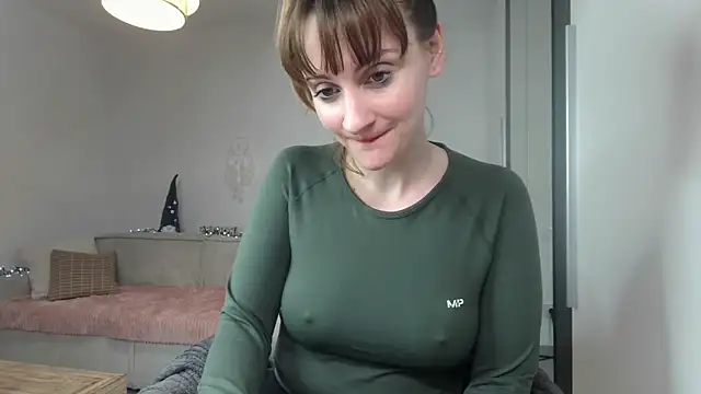 victoirenextdoor online show from 5, 12, 2024