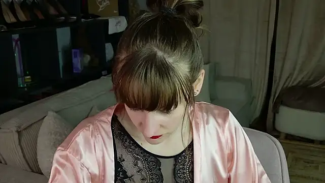 victoirenextdoor online show from 14, 3, 2026