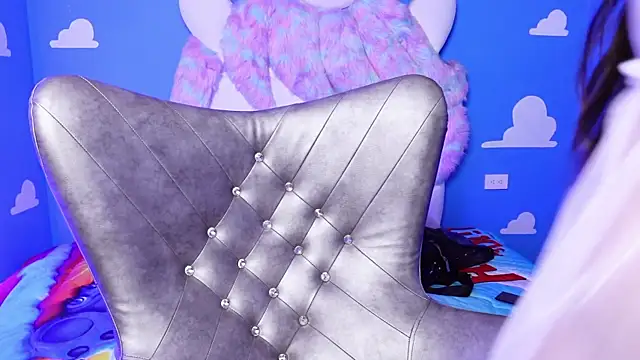 miss keisi online show from 9, 7, 2026