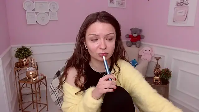 LucySkilar online show from 6, 3, 2026