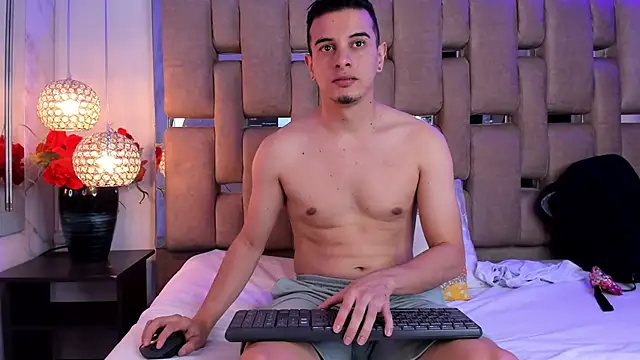 Maximo   online show from 10, 9, 2025