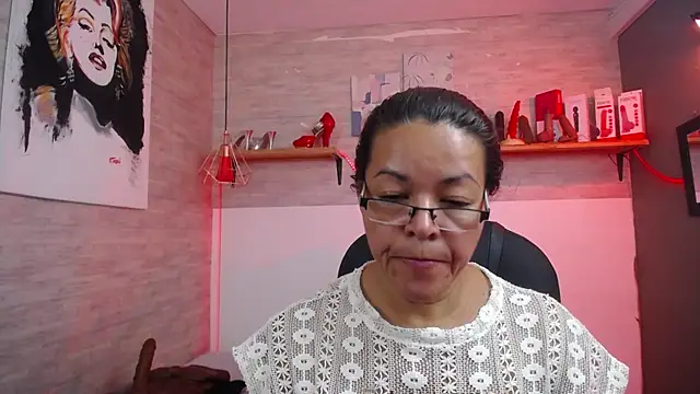 Snapshot of MaturePure chatting on 2, 11, 2025 MaturePure online show from 2, 11, 2025