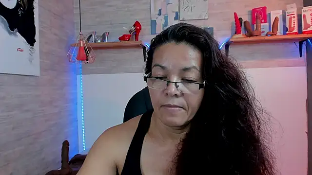 Snapshot of MaturePure chatting on 7, 11, 2025 MaturePure online show from 7, 11, 2025