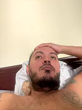 Snapshot of mfloressd14 chatting on 7, 11, 2025 mfloressd14 online show from 7, 11, 2025