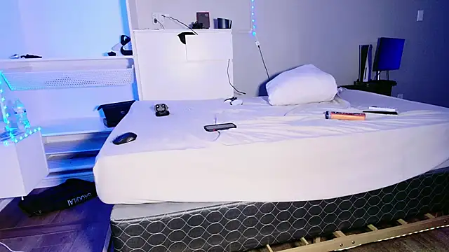 THICKwithDICKK online show from 10, 3, 2025