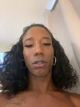 Snapshot of tamarabigass1 chatting on 6, 1, 2025 tamarabigass1 online show from 6, 1, 2025