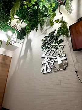 Snapshot of tamarabigass1 chatting on 9, 11, 2025 tamarabigass1 online show from 9, 11, 2025