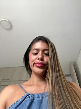 Snapshot of MelissaWaltton chatting on 4, 8, 2026 MelissaWaltton online show from 4, 8, 2026