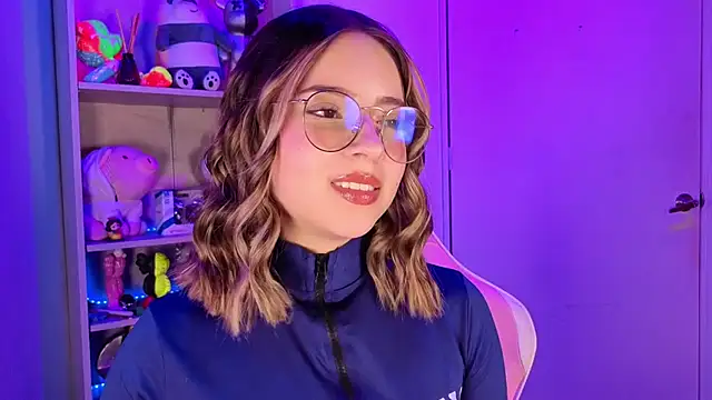 Snapshot of EmilyMiller_ chatting on 16, 5, 2026 EmilyMiller online show from 16, 5, 2026