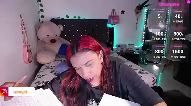 Pocahontaslovex online show from 14, 1, 2025