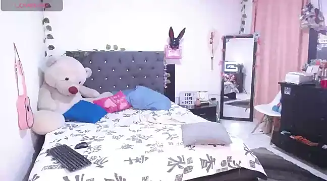 Pocahontaslovex online show from 19, 1, 2025